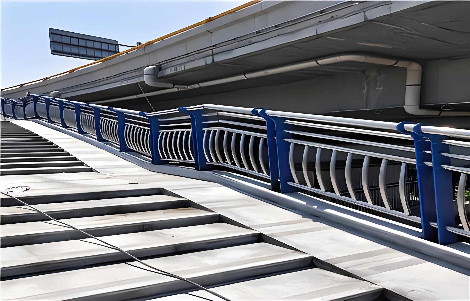 宁德不锈钢桥梁护栏维护方案：确保安全，延长使用寿命